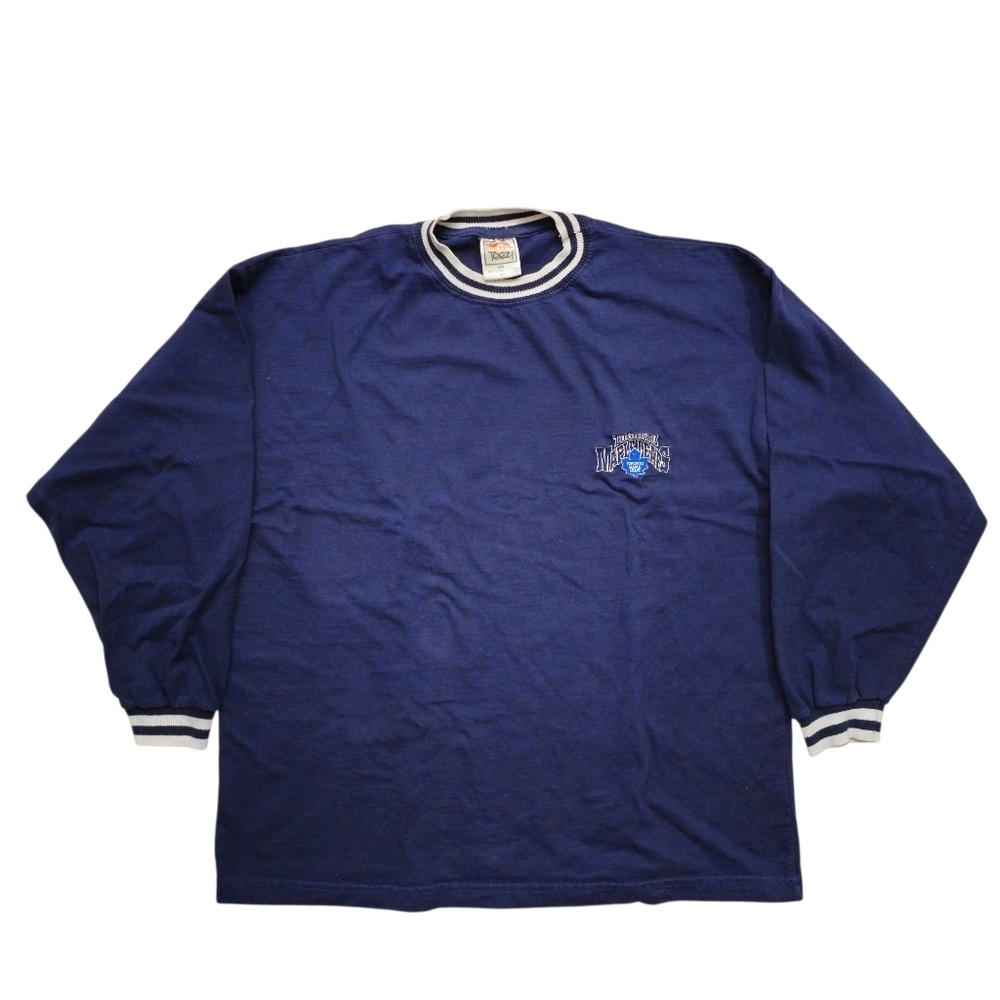 Vintage 90's Novel Tees Maple Leaf Sweater